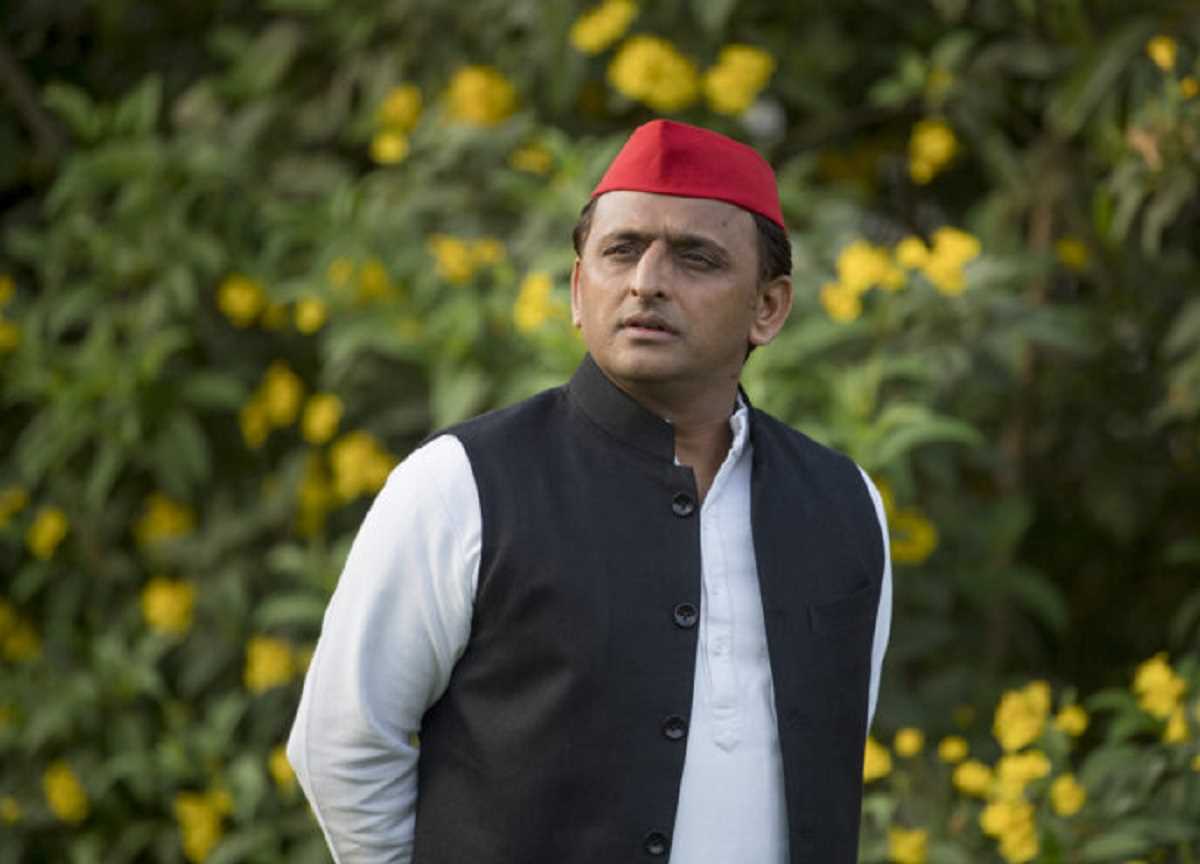 मिल्कीपुर जीतना लोकतंत्र के लिये बहुत जरुरी: अखिलेश